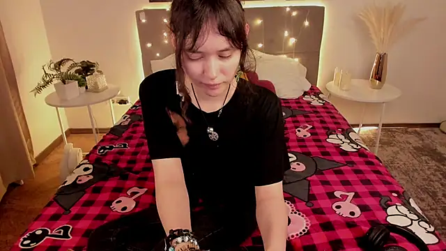 Emily Strikeee online show from 24, 5, 2026