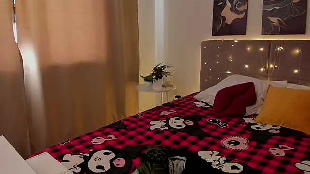 Emily Strikeee online show from 12, 5, 2026