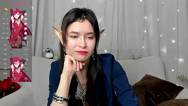 Emily Strikeee online show from 4, 3, 2025