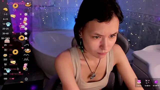 Emily Strikeee online show from 25, 9, 2025