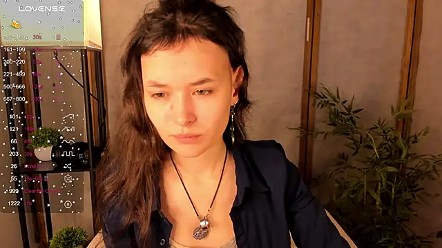 Emily Strikeee online show from 25, 10, 2025