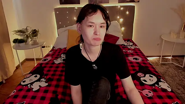 Emily Strikeee online show from 3, 5, 2026