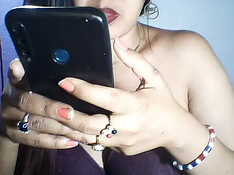 layanah12 online show from 9, 2, 2026