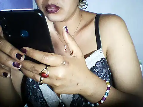 layanah12 online show from 30, 9, 2025