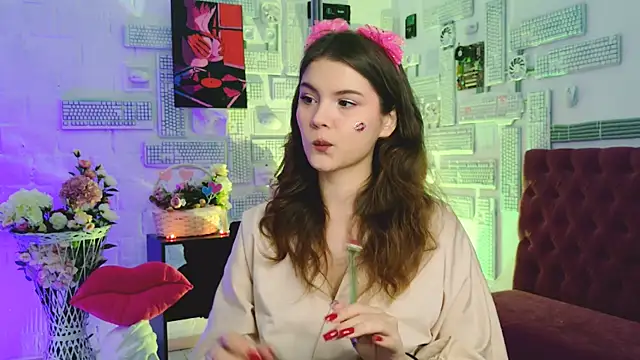 EvaThopson online show from 14, 2, 2025