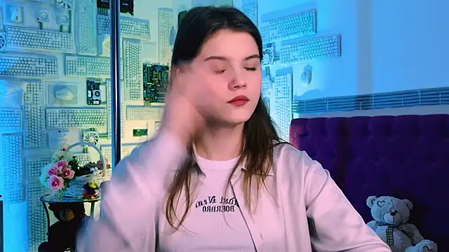 EvaThopson online show from 21, 3, 2025