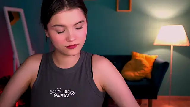 EvaThopson online show from 2, 3, 2025