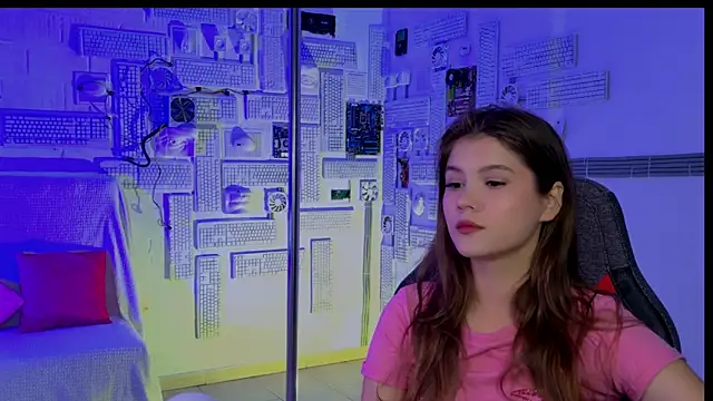 EvaThopson online show from 2, 10, 2025