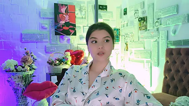 EvaThopson online show from 19, 2, 2025