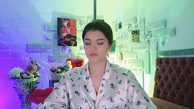 EvaThopson online show from 26, 2, 2025