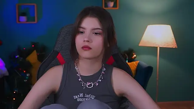 EvaThopson online show from 14, 1, 2025