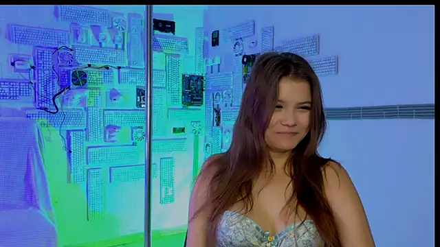 EvaThopson online show from 4, 10, 2025