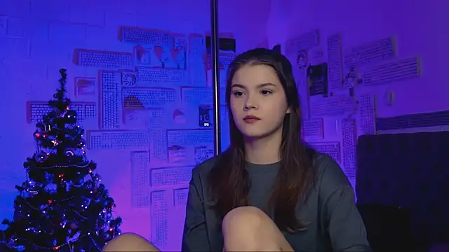 EvaThopson online show from 19, 1, 2025