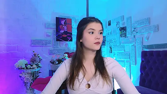 EvaThopson online show from 19, 2, 2025