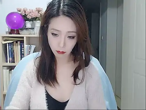 SuSushi728 online show from 6, 11, 2025