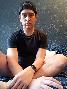 Snapshot of ElyasMatt chatting on 13, 2, 2026 ElyasMatt online show from 13, 2, 2026