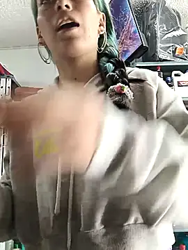 Snapshot of Tefannyy_ chatting on 13, 2, 2026 Tefannyy online show from 13, 2, 2026