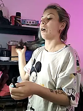 Snapshot of Tefannyy_ chatting on 25, 2, 2026 Tefannyy online show from 25, 2, 2026