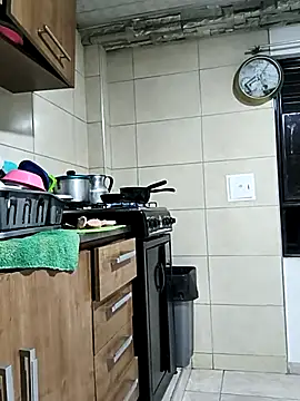 Snapshot of Tefannyy_ chatting on 18, 2, 2026 Tefannyy online show from 18, 2, 2026