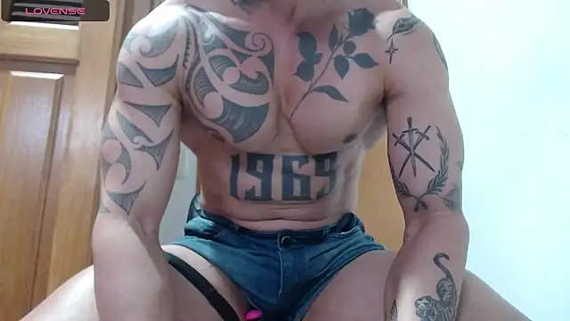 Snapshot of crissantillana chatting on 15, 12, 2024 crissantillana online show from 15, 12, 2024