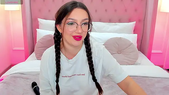 GiaCale online show from 1, 3, 2025