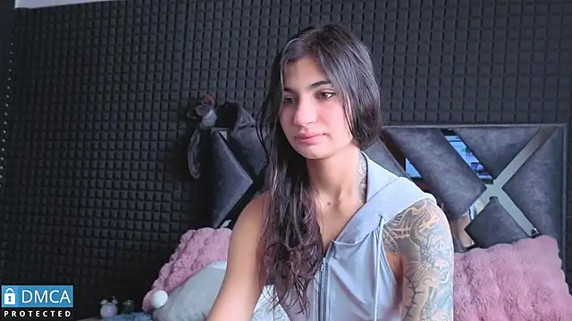 SolBeaumont1 online show from 10, 11, 2025