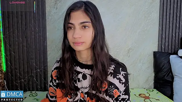 SolBeaumont1 online show from 10, 9, 2025