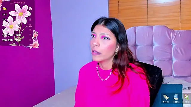 Selenakyle92  online show from 14, 1, 2025