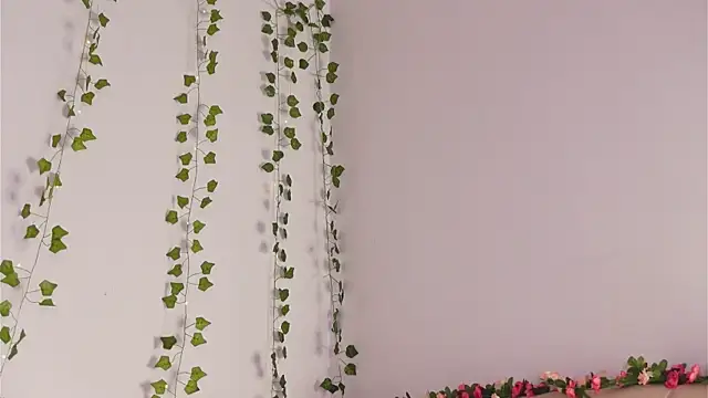 lylylovesyou online show from 7, 10, 2025