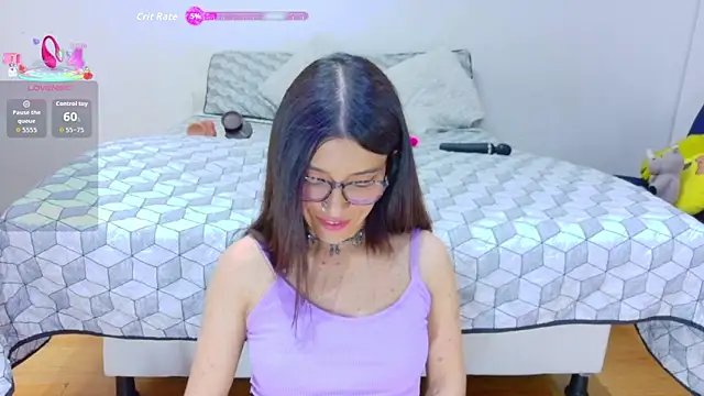  lucysmith online show from 25, 11, 2025