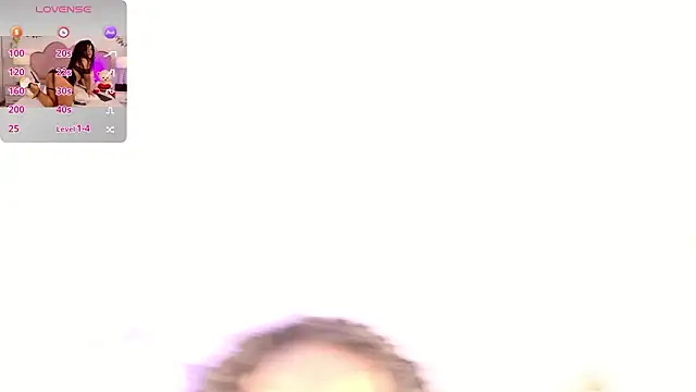 NahiaraReina online show from 15, 2, 2026