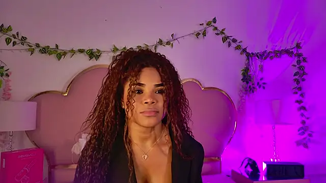 NahiaraReina online show from 8, 7, 2026