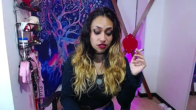 Snapshot of saba_the_courtesan chatting on 12, 10, 2025 saba the courtesan online show from 12, 10, 2025