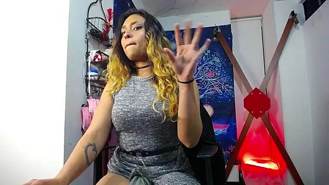 Snapshot of saba_the_courtesan chatting on 6, 10, 2025 saba the courtesan online show from 6, 10, 2025