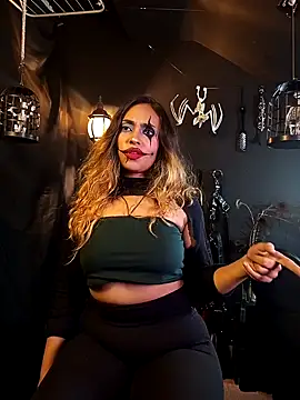 Snapshot of saba_the_courtesan chatting on 22, 10, 2025 saba the courtesan online show from 22, 10, 2025