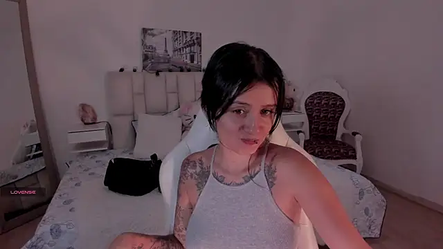 yenny garcia online show from 4, 4, 2026