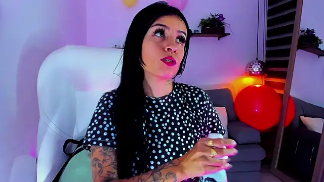 yenny garcia online show from 4, 11, 2025