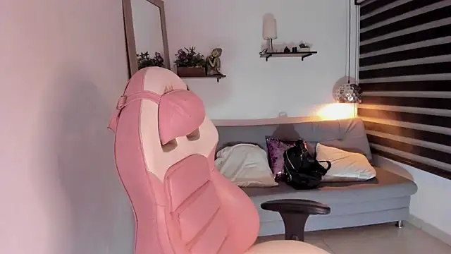 yenny garcia online show from 18, 3, 2026