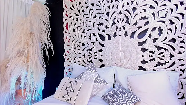 Mindy sweety online show from 19, 9, 2025