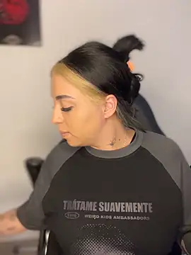 AnnikaMerliahh  online show from 31, 10, 2025