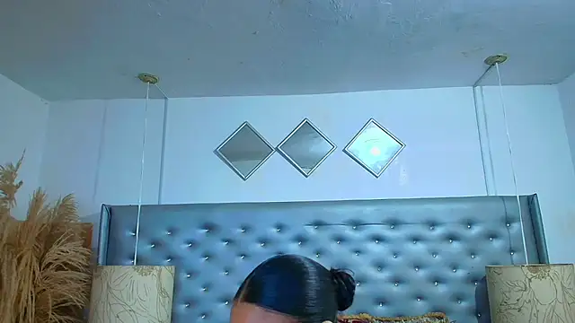 EileenBenzon online show from 15, 11, 2025