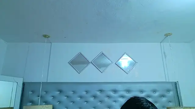 EileenBenzon online show from 21, 4, 2026