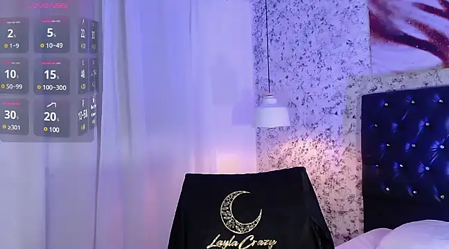 Layla crazybaby  online show from 30, 12, 2024