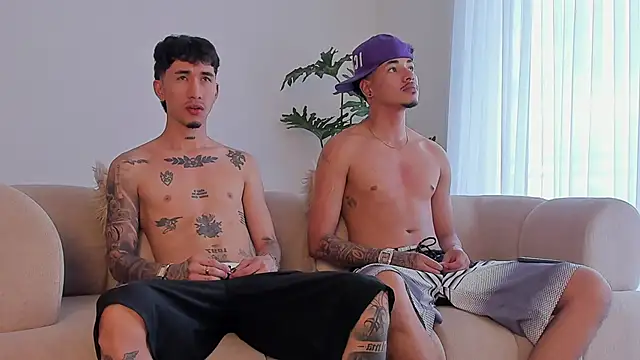 Ian and Noah online show from 4, 6, 2026