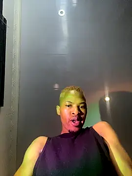 Snapshot of BlueIceCube chatting on 15, 10, 2025 BlueIceCube online show from 15, 10, 2025