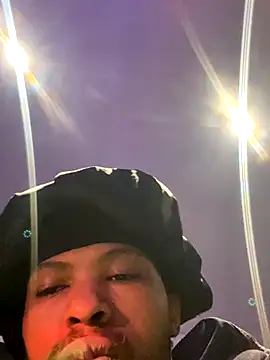 Snapshot of BlueIceCube chatting on 17, 9, 2025 BlueIceCube online show from 17, 9, 2025