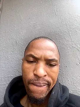 Snapshot of BlueIceCube chatting on 19, 11, 2025 BlueIceCube online show from 19, 11, 2025