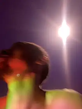 Snapshot of BlueIceCube chatting on 5, 10, 2025 BlueIceCube online show from 5, 10, 2025