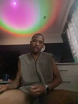 Snapshot of BlueIceCube chatting on 28, 11, 2025 BlueIceCube online show from 28, 11, 2025