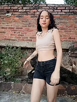 sweet outdoor charm online show from 25, 2, 2026